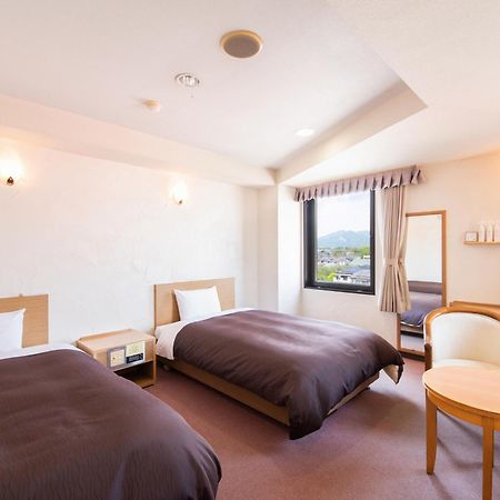Hotel Primrose Saito Екстер'єр фото