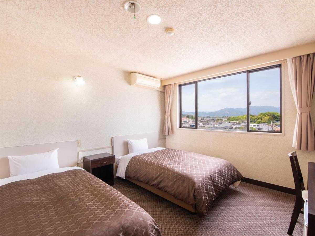 Hotel Primrose Saito Екстер'єр фото