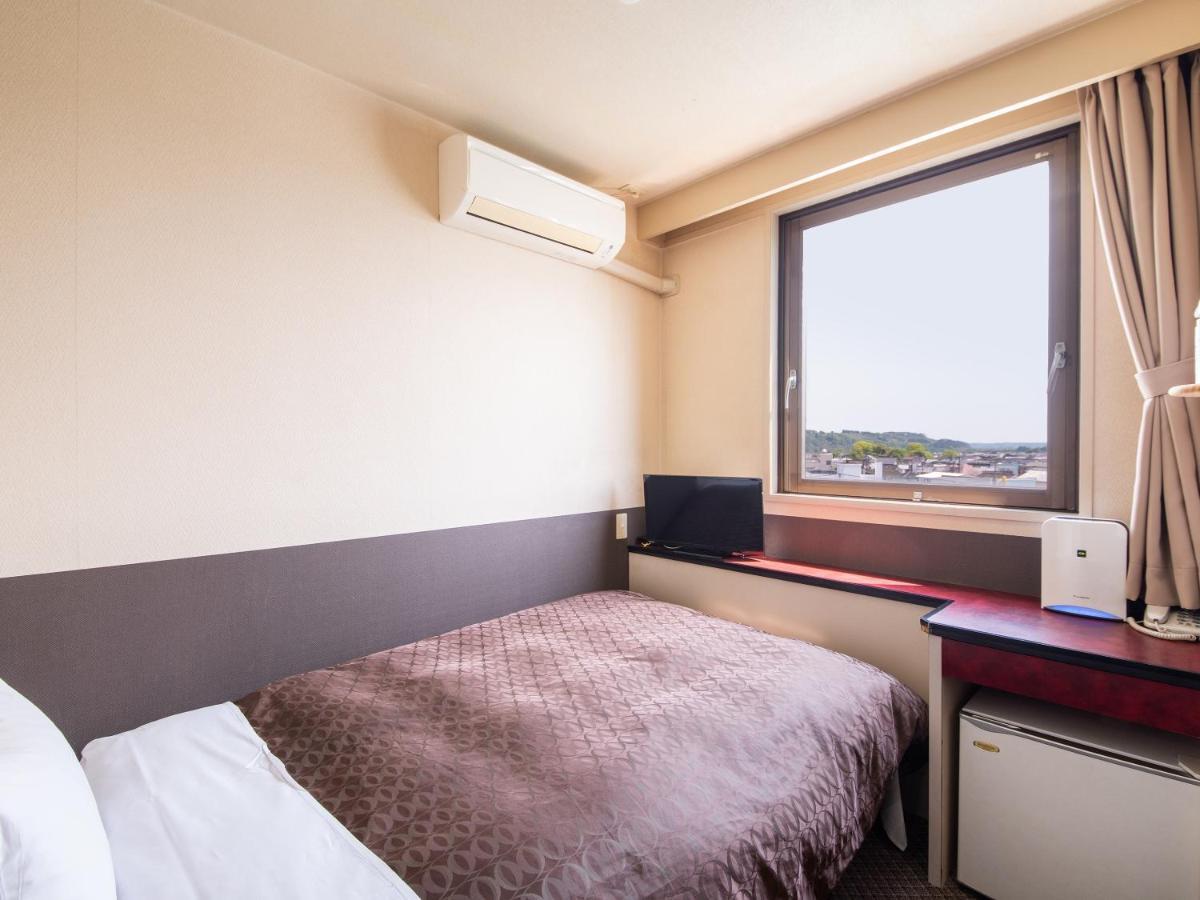 Hotel Primrose Saito Екстер'єр фото