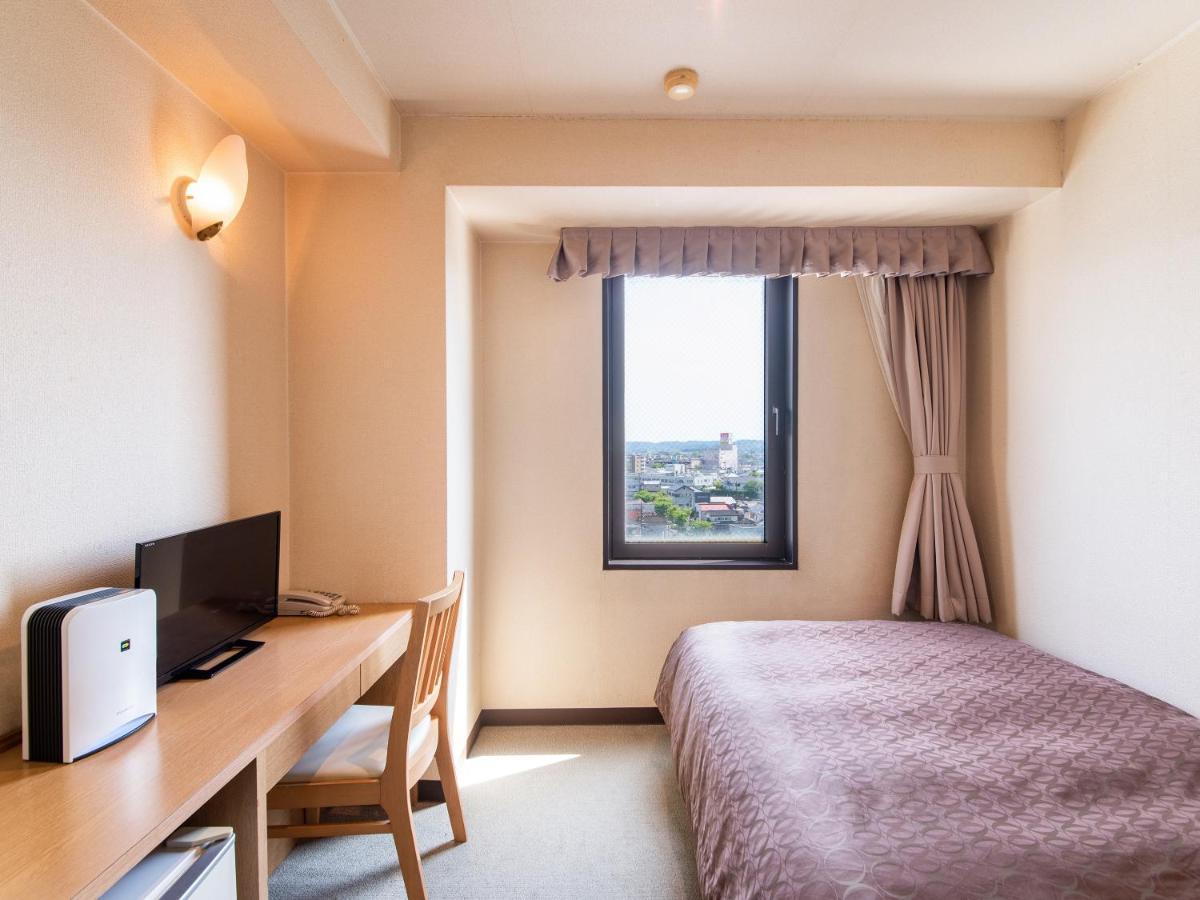 Hotel Primrose Saito Екстер'єр фото